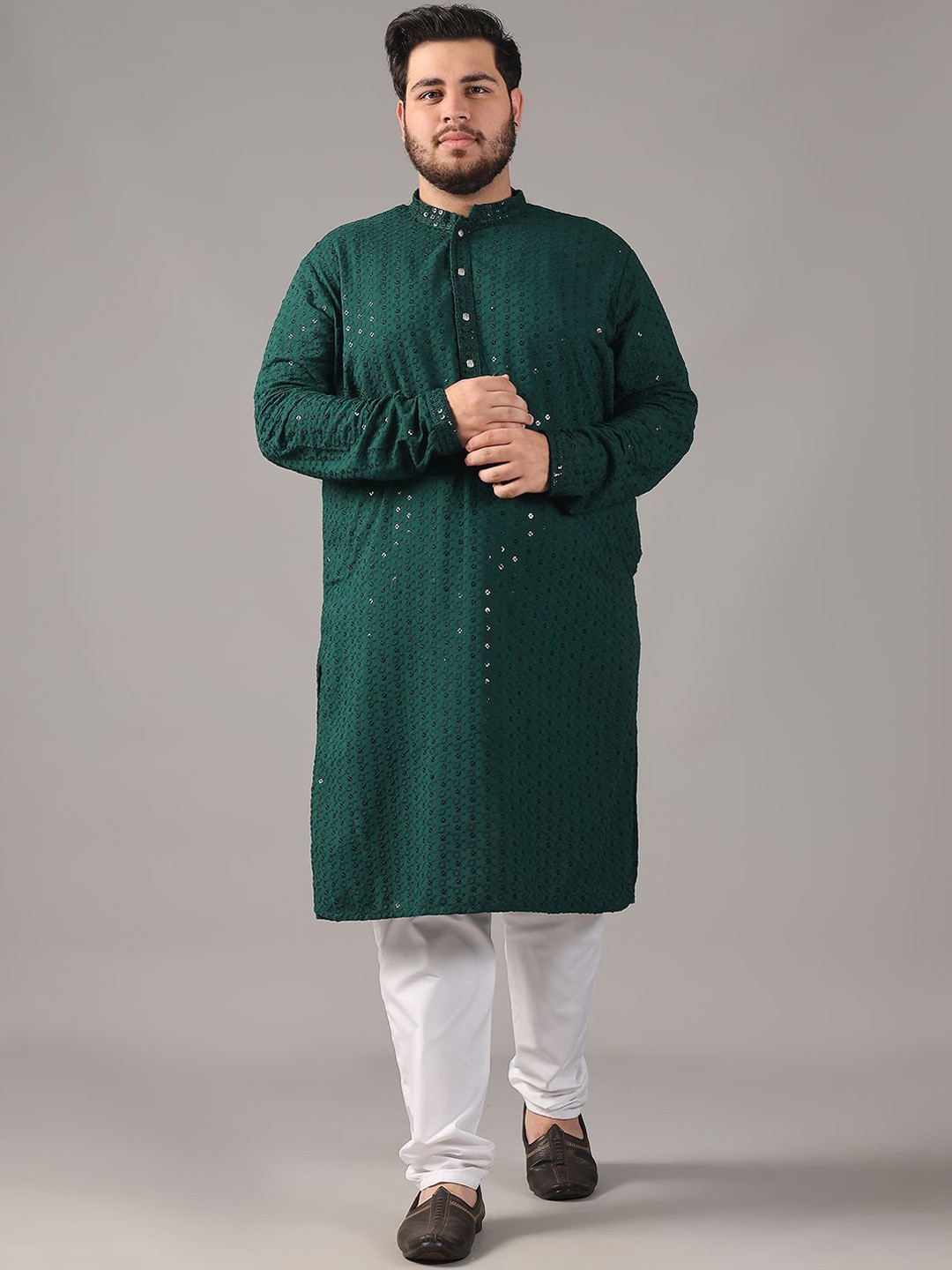 

SOJANYA PLUS Plus Size Men Ethnic Motifs Embroidered Pure Cotton Kurta With Pyjamas, Green