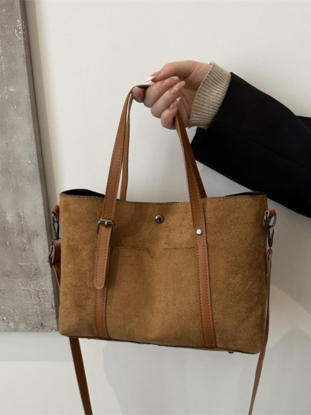 

StyleCast Women Solid Structured Handheld Bag, Brown
