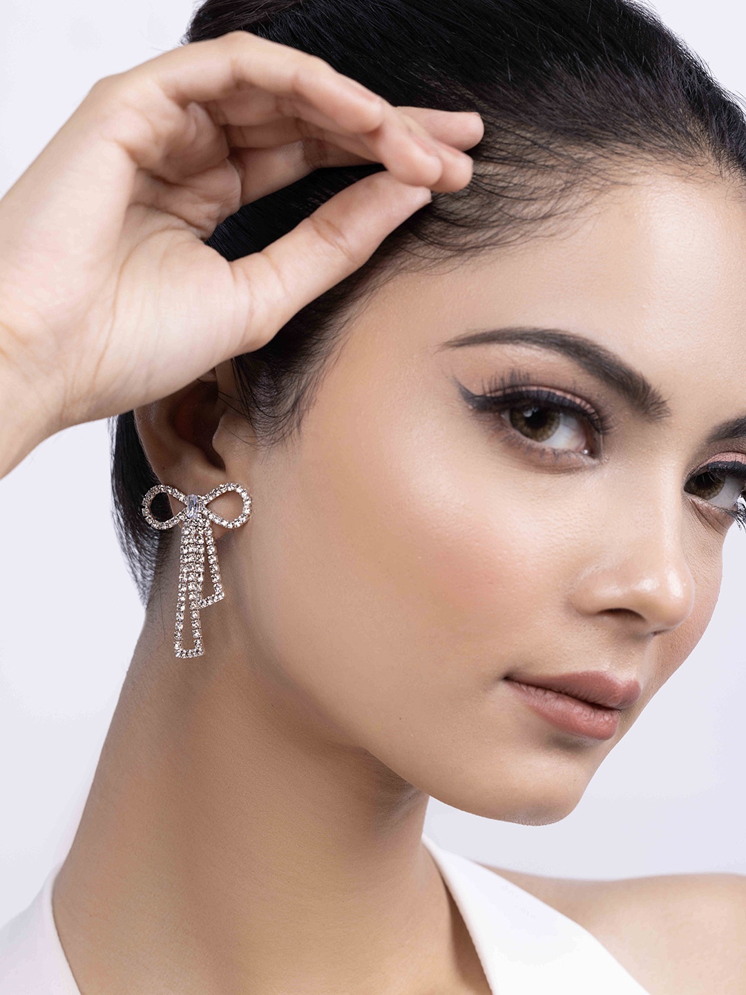 

KAORI BY SHREYA AGARWAL Gold-Plated Cubic Zirconia Studded Contemporary Drop Earrings
