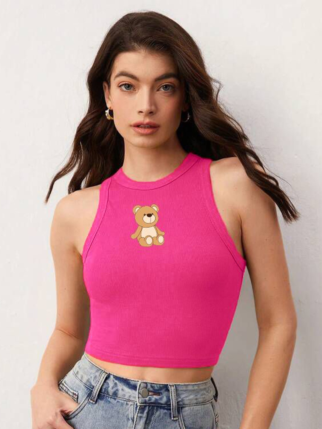 

The Roadster Lifestyle Co Printed Sleeveless Stretchable Crop Top, Pink