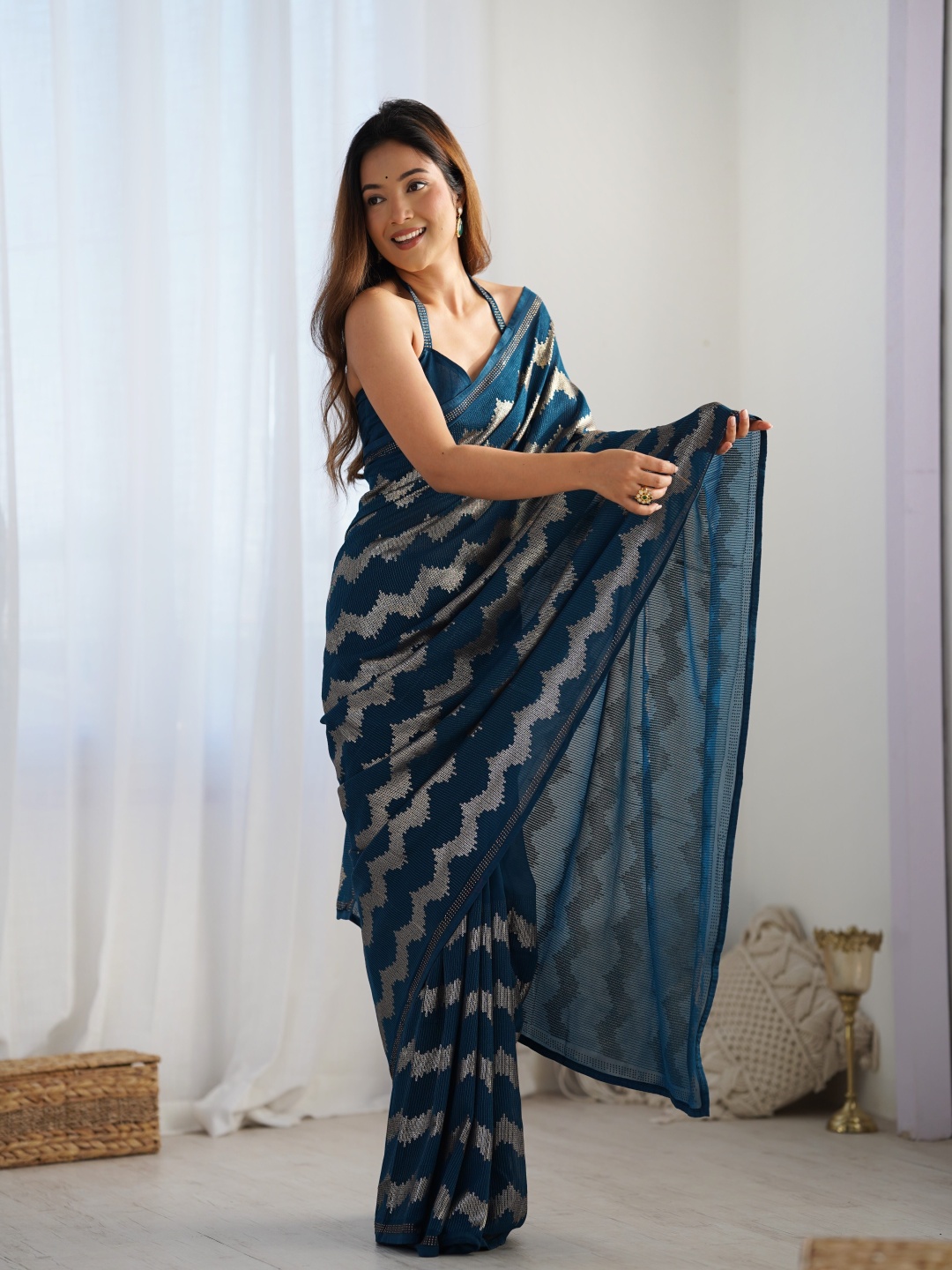 

Manu Designer Embellished Sequinned Pure Georgette Saree, Blue