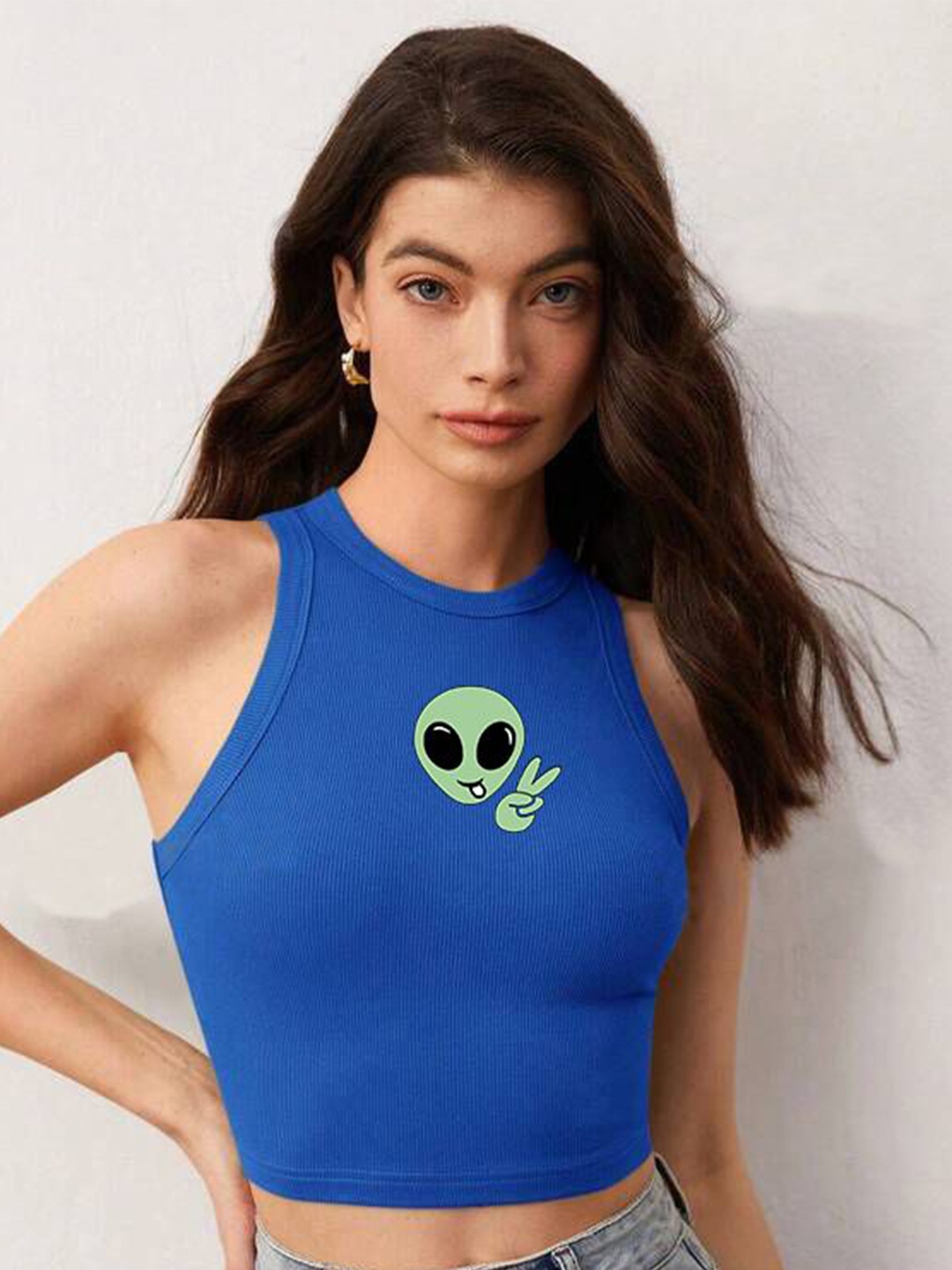 

The Roadster Lifestyle Co Printed Sleeveless Stretchable Crop Top, Blue