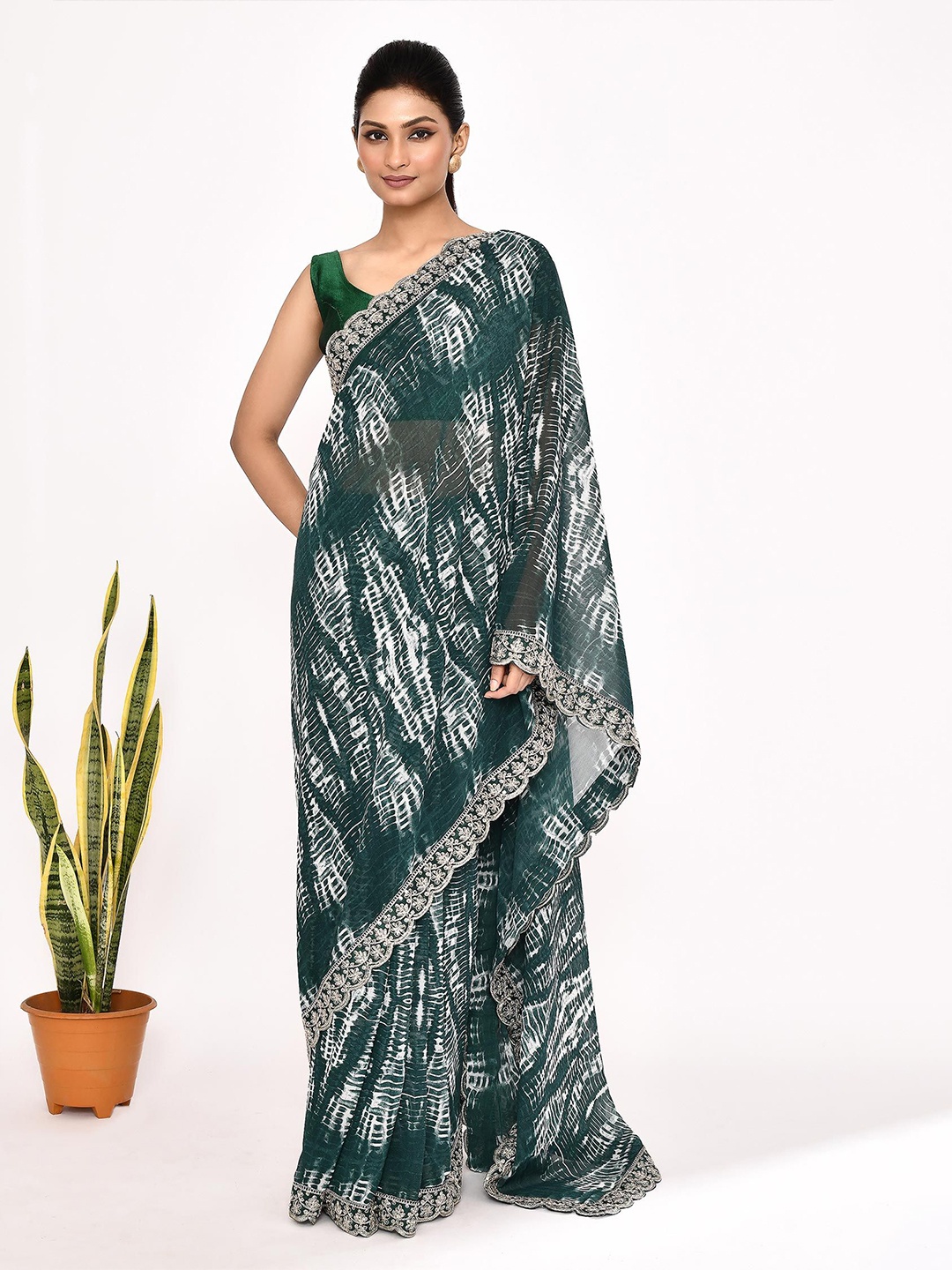 

Manu Designer Tie and Dye Embroidered Pure Georgette Saree, Green
