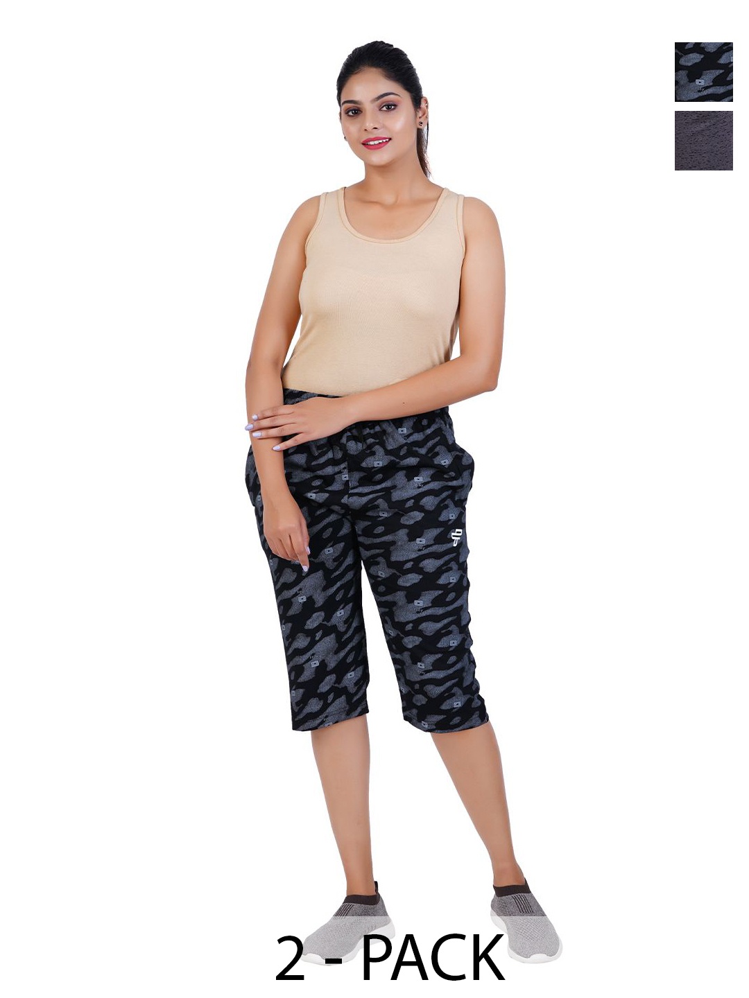 

FEEL TRACK Women Printed Capris, Black