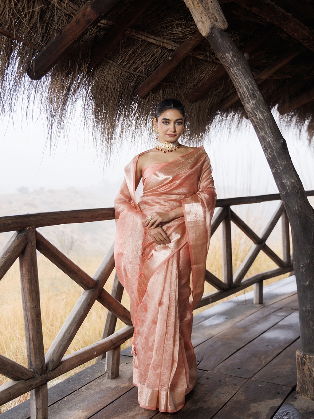 

Geroo Jaipur Woven Design Zari Tissue Saree, Peach