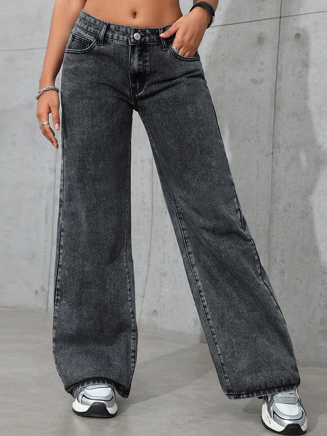 

NUCOUTHS Women Comfort Mid-Rise Wide Leg Stretchable Jeans, Grey