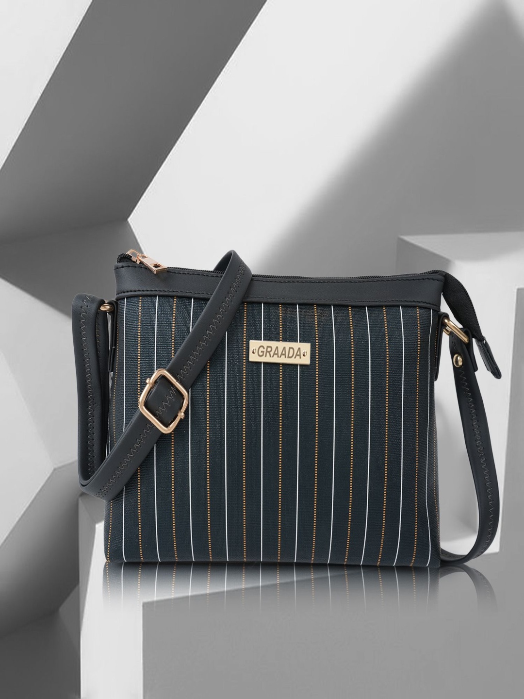 

GRAADA Structured Sling Bag, Black