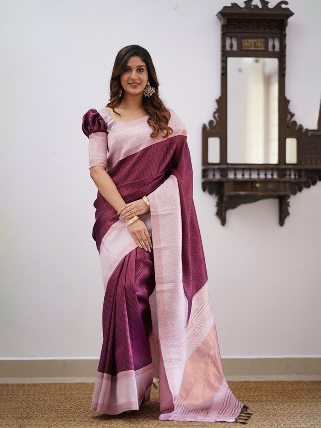 

Manu Designer Woven Design Zari Saree, Purple