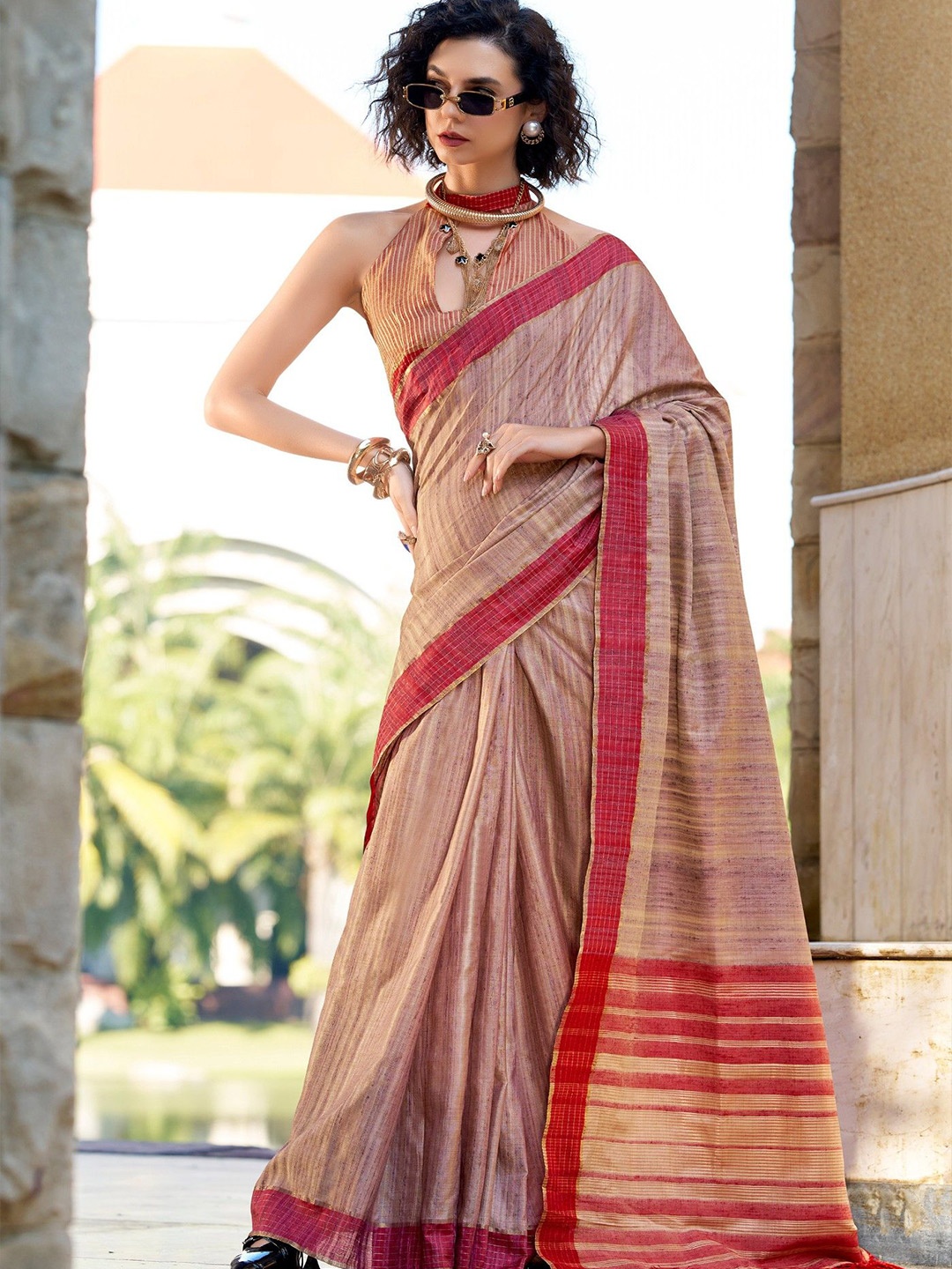 

MySilkLove Women Solid Handloom Saree, Brown