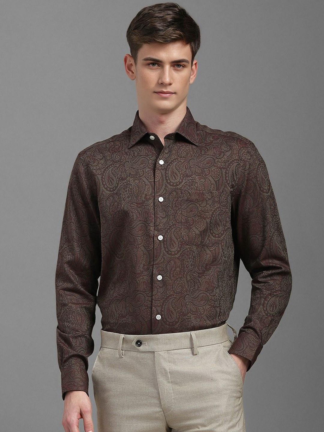 

Louis Philippe Men Classic Fit Spread Collar Ethnic Motifs Printed Cotton Casual Shirt, Brown