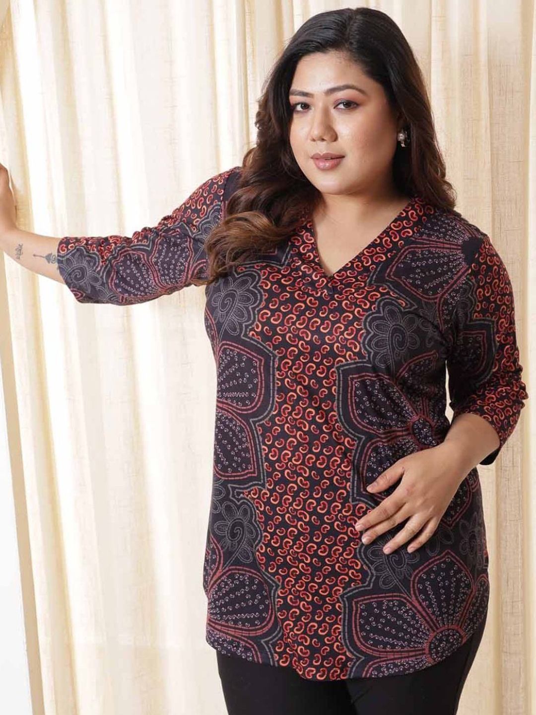 

Amydus Women Plus Size Floral Printed Top, Maroon