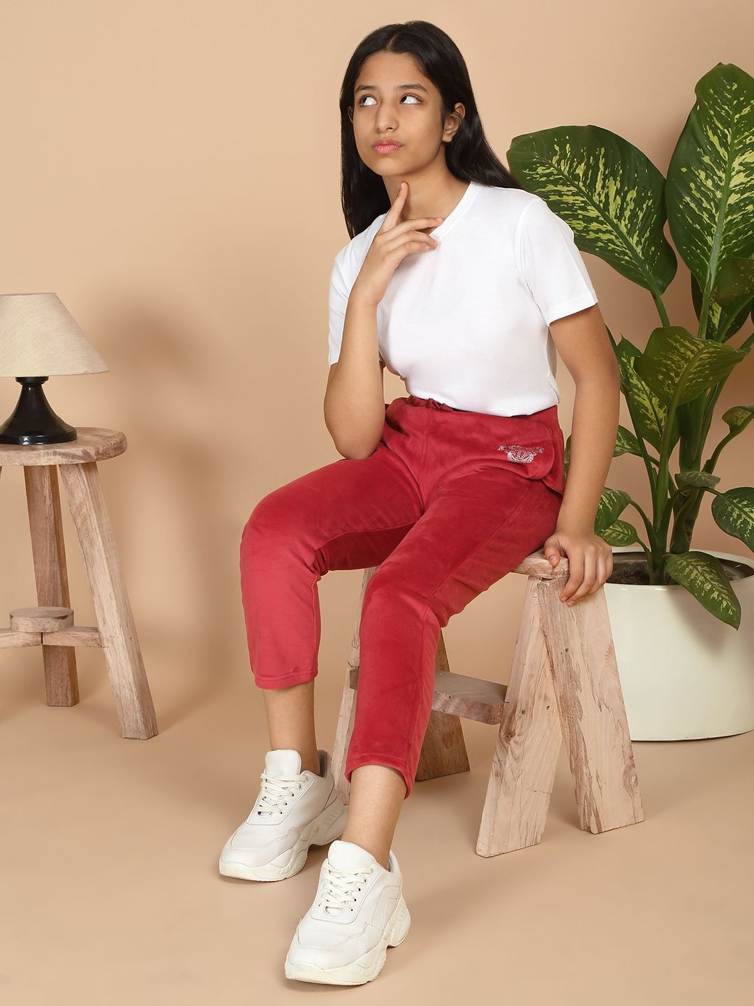 

Sweet Dreams Girls Solid Trackpant, Red
