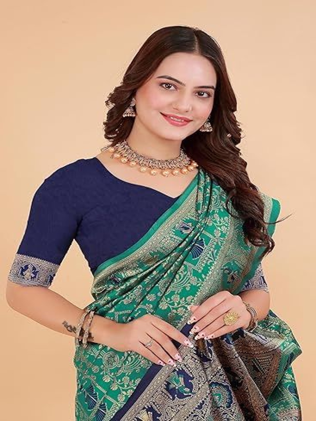 

Suratwala Woven Design Zari Saree, Teal