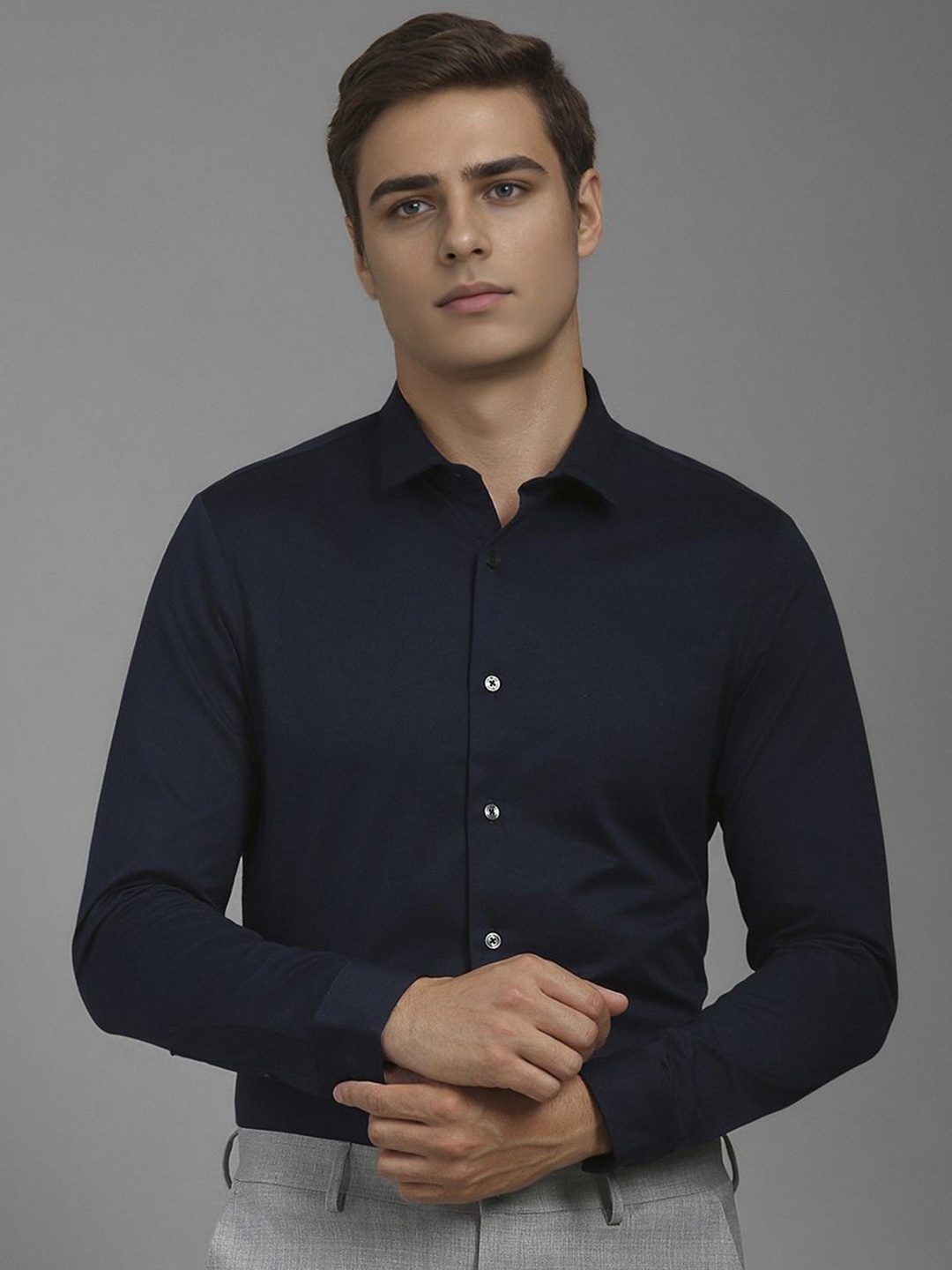 

Louis Philippe Men Slim Fit Spread Collar Solid Cotton Formal Shirt, Navy blue