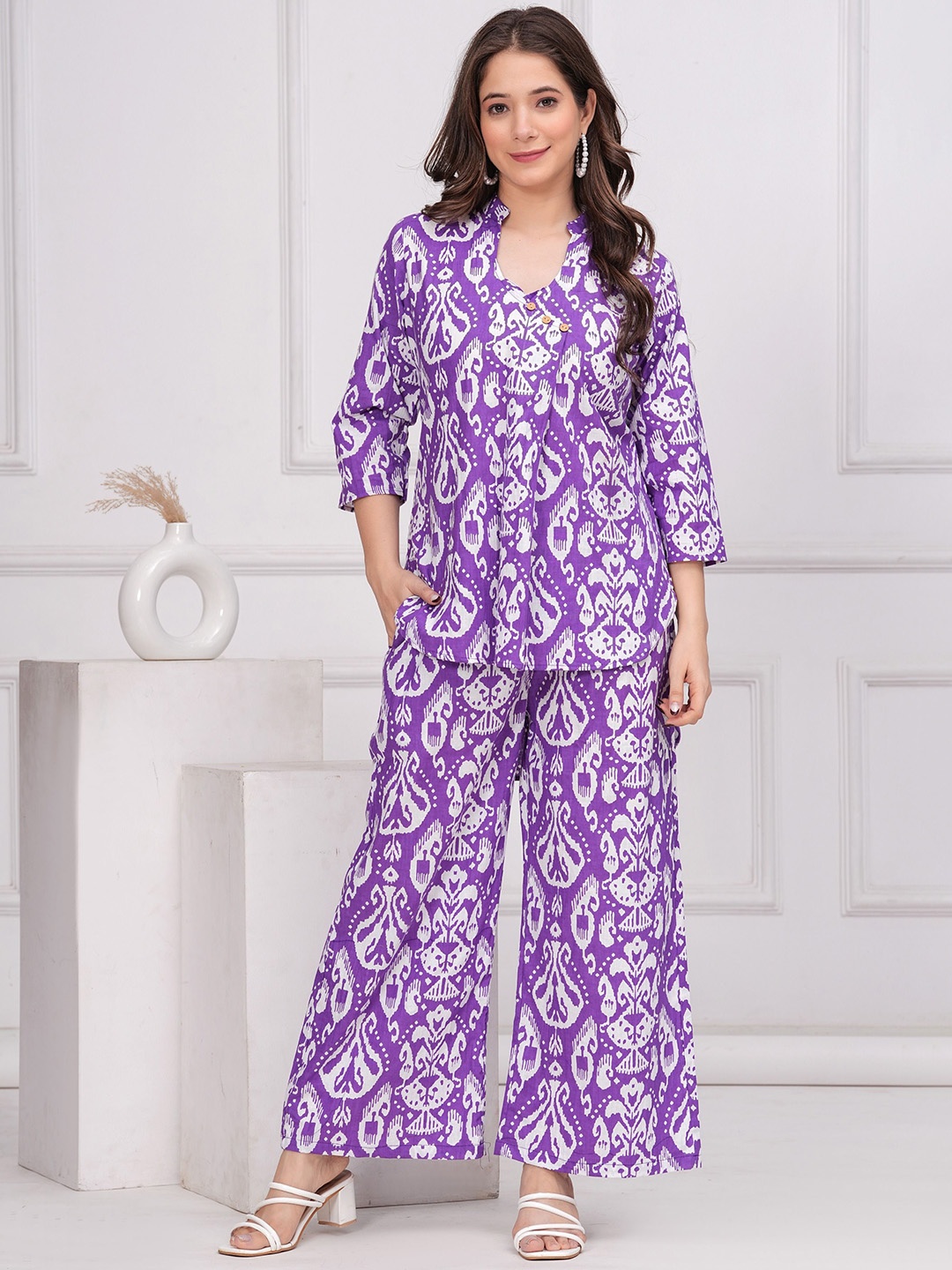 

SHOPAXIS Ikat Printed Mandarin Collar Pure Cotton Tunic And Trousers, Purple