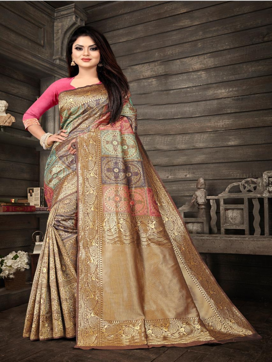 

Manu Designer Woven Design Zari Saree, Cream