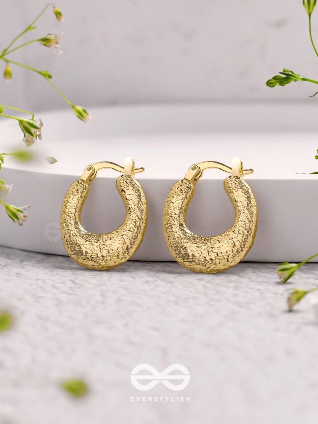 

EVERSTYLISH Glittering Halos Circular Hoop Earrings, Gold