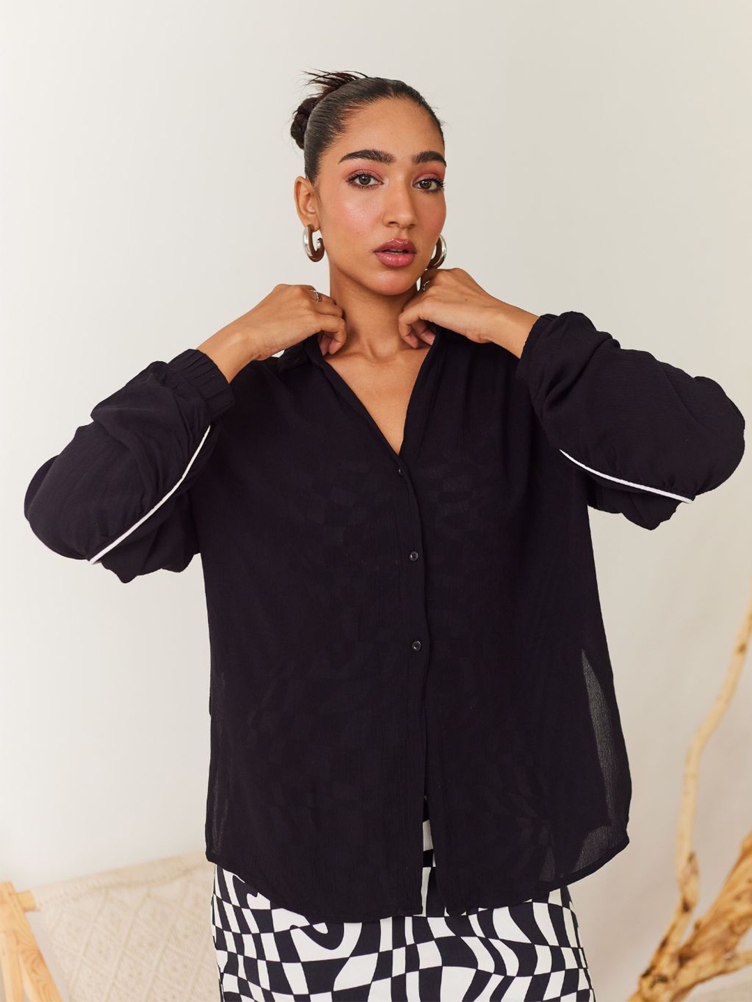 

Urban Suburban Roll-Up Sleeves Shirt Style Top, Black