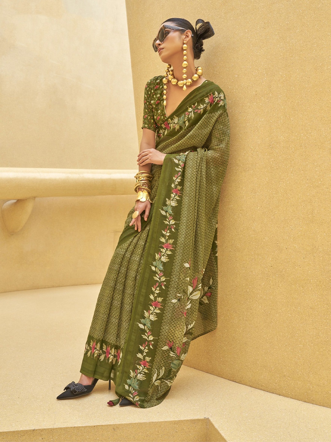 

MAHALASA Floral Pure Georgette Saree, Green