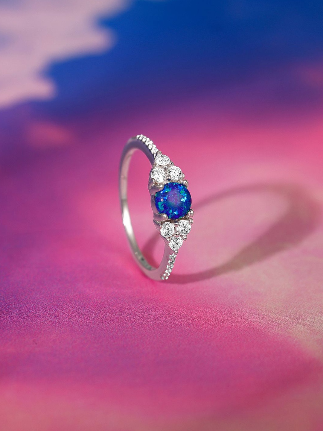 

GIVA 925 Sterling Silver Rhodium-Plated Zircon Stone-Studded Finger Ring