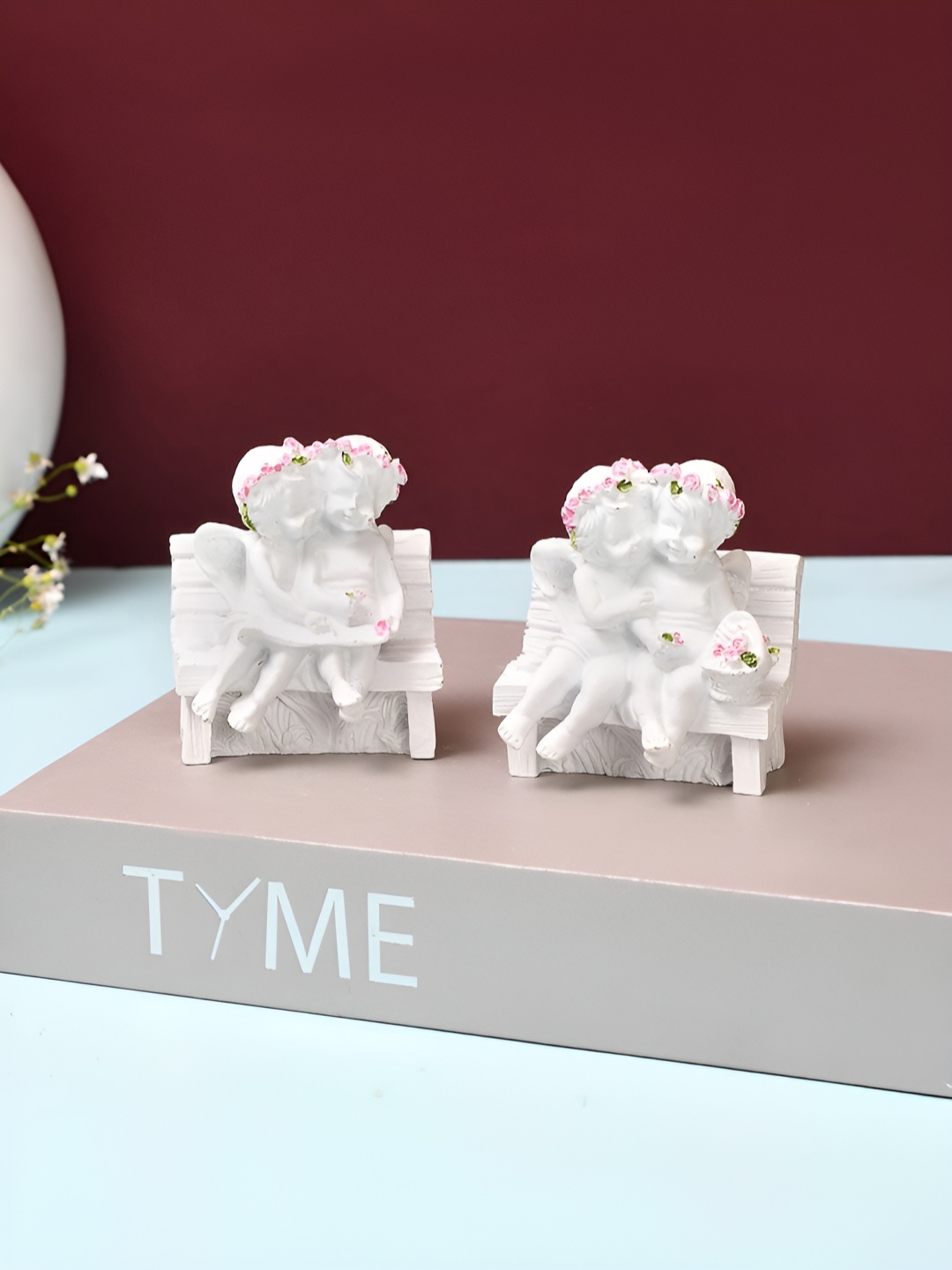 

TAYHAA White And Pink 2 Pieces Loving Angles Figurine Showpiece