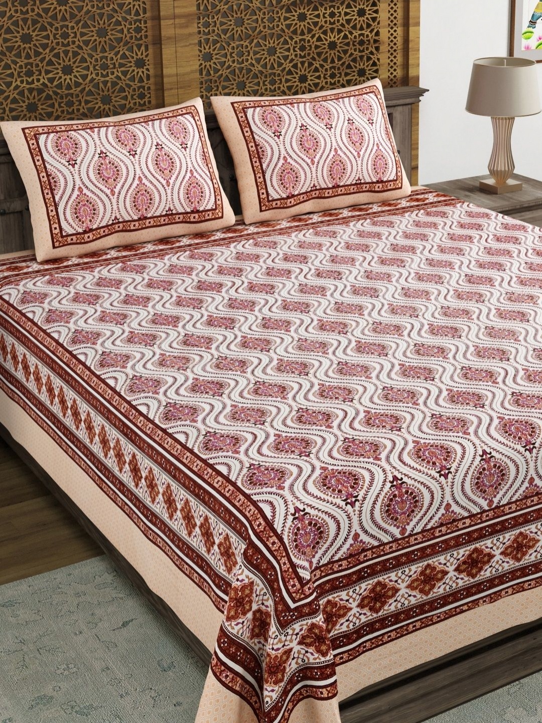 

Myntra Elegant Homes Brown Printed Cotton 120 TC King Bedsheet Set 2.18 m X 2.64 m