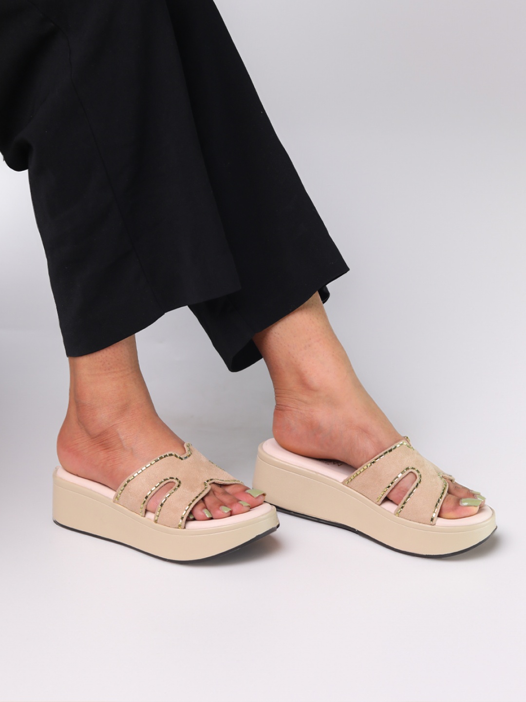 

Monrow PU Flatform Sandals, Cream