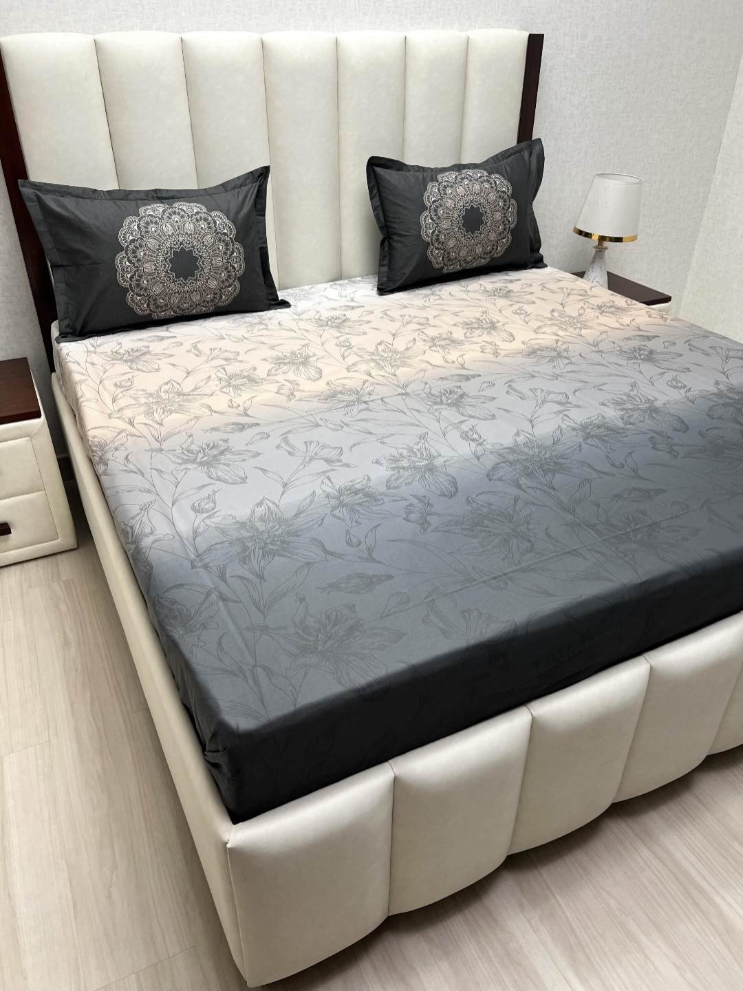 

Pure Decor Royal Majestic Printed Pure Cotton 260 TC King Bedsheet Set 2.74 m x 2.74 m, Grey