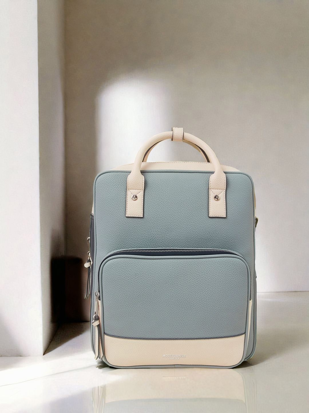 

Accessorize Women Colourblocked Backpack, Blue