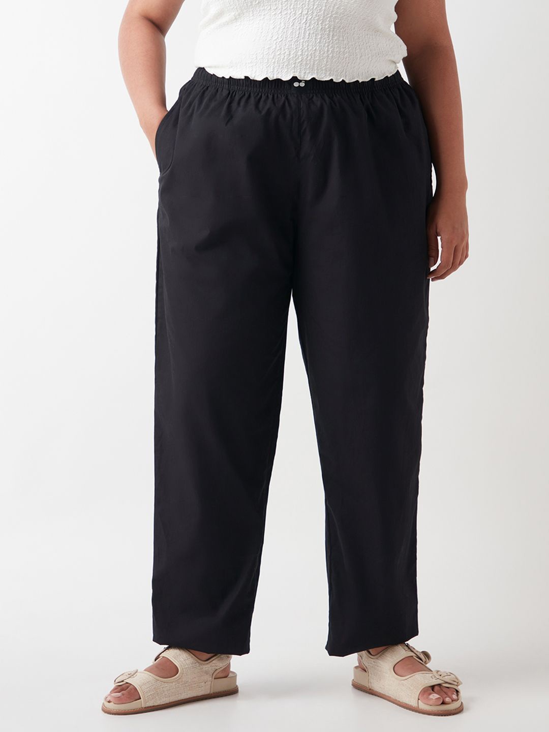 

Bewakoof Plus Bewakoof Women Black Plus Size Pure Cotton Lounge Pant