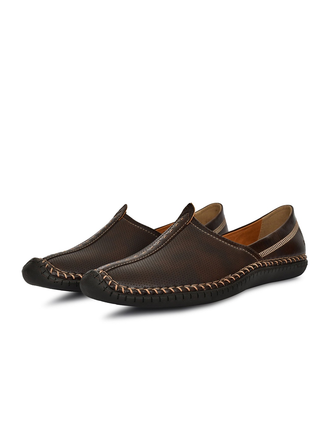 

Big Boon Men Textured Round Toe Lightweight Mojaris, Bronze