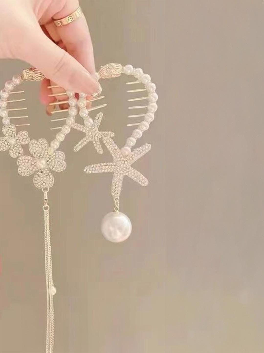 

Radhya Accessories Women Embellished Comb Pin, White