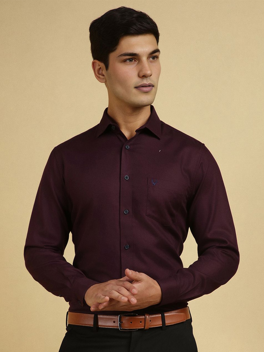 

Allen Solly Men Slim Fit Spread Collar Solid Cotton Formal Shirt, Maroon