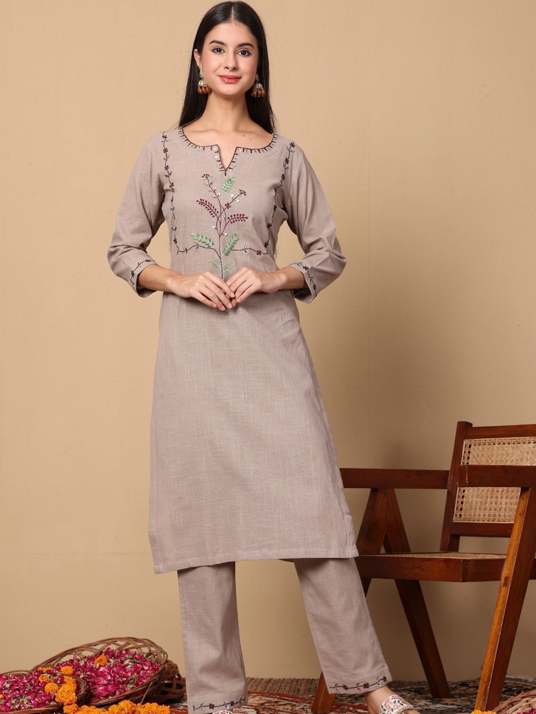 

Lative Colours of Fashion Women Floral Embroidered Regular Thread Work Pure Cotton Kurta with Trousers &, Taupe