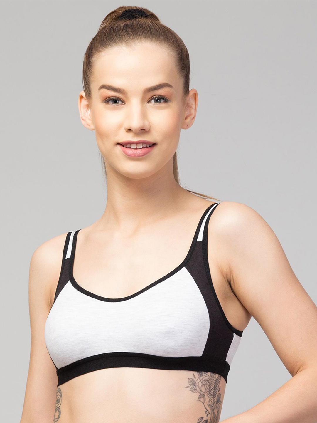 

Apraa & Parma Women Full Coverage Non Padded Bra, Black