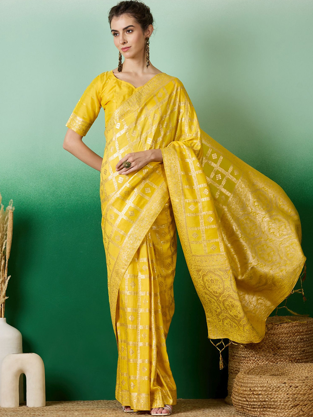 

KIMISHA Woven Design Zari Banarasi Saree, Yellow