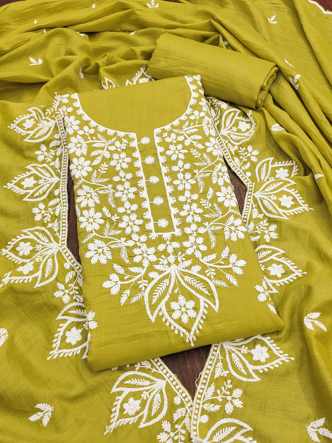 

SHADOW & SAINING Embroidered Pure Cotton Unstitched Dress Material, Lime green