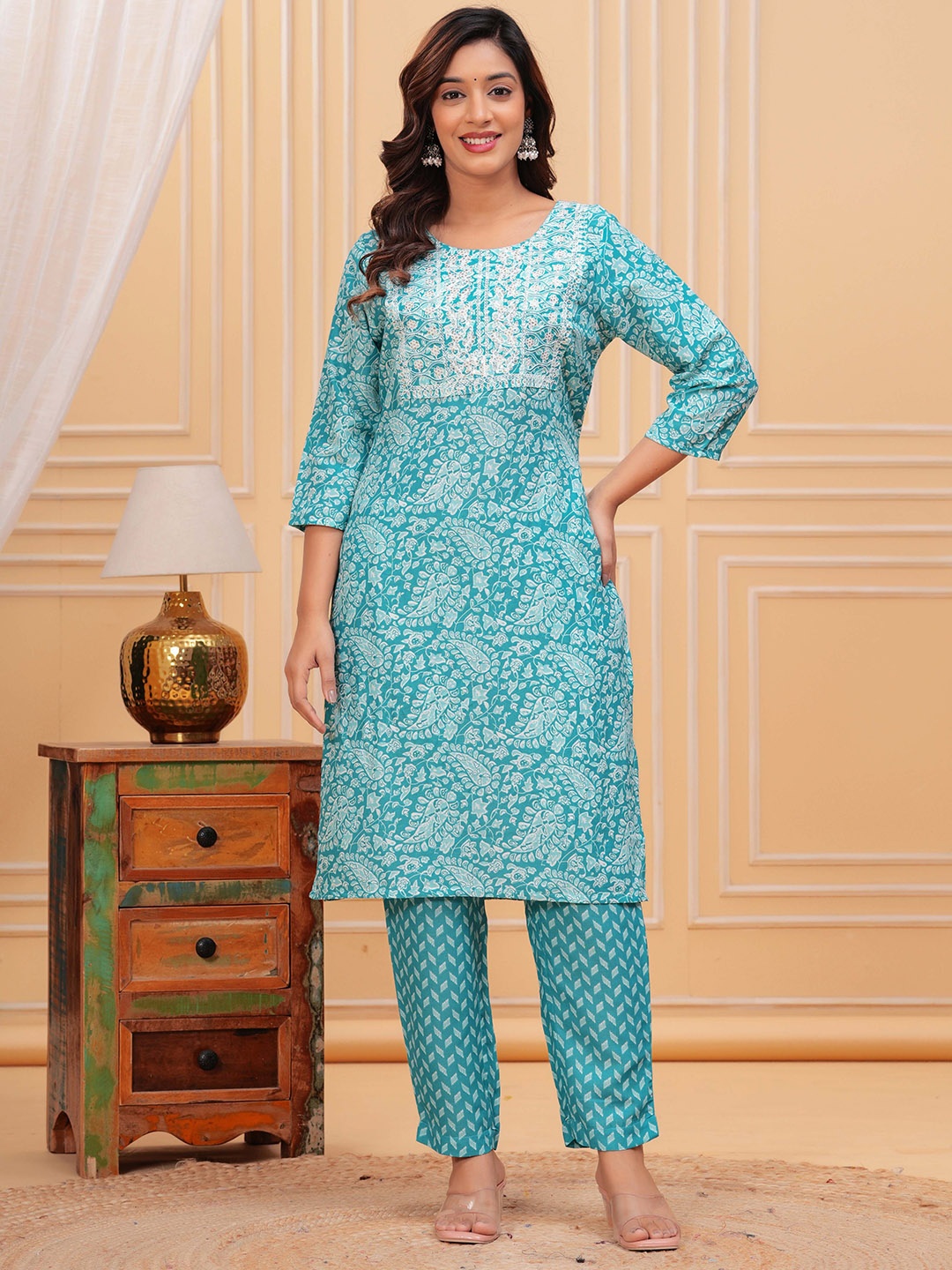 

HERE&NOW Women Ethnic Motifs Printed Regular Thread Work Pure Cotton Kurta with Trousers, Turquoise blue