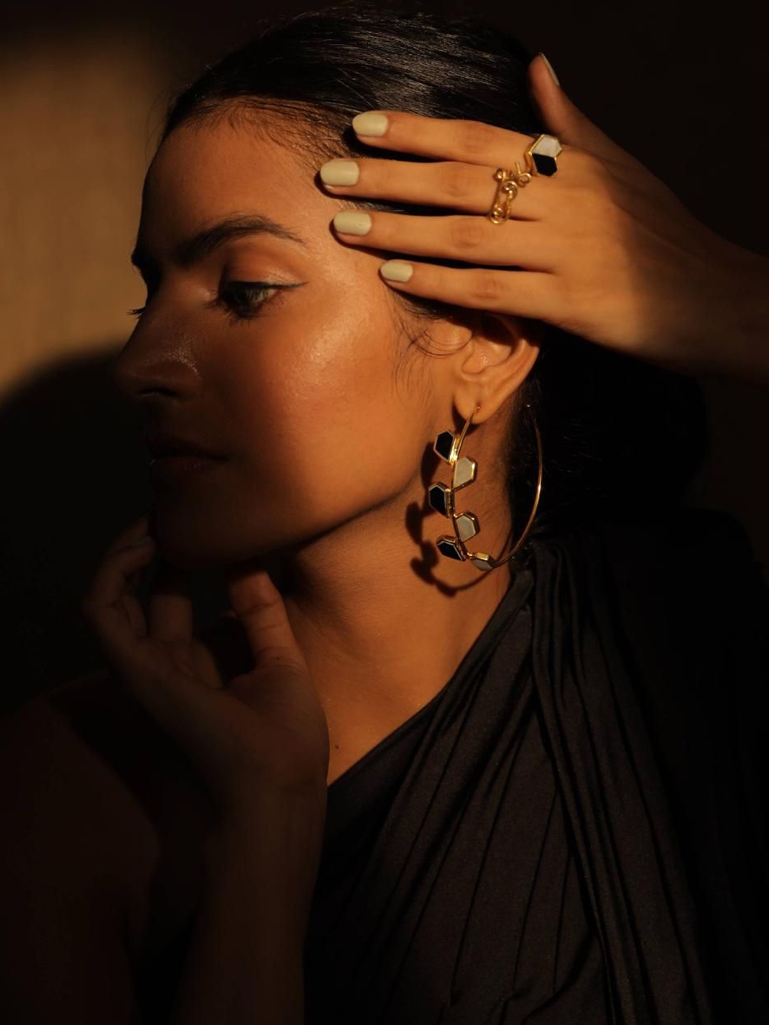 

Varnika Arora Galah 22k Gold-Plated Geometric Hoop Earrings