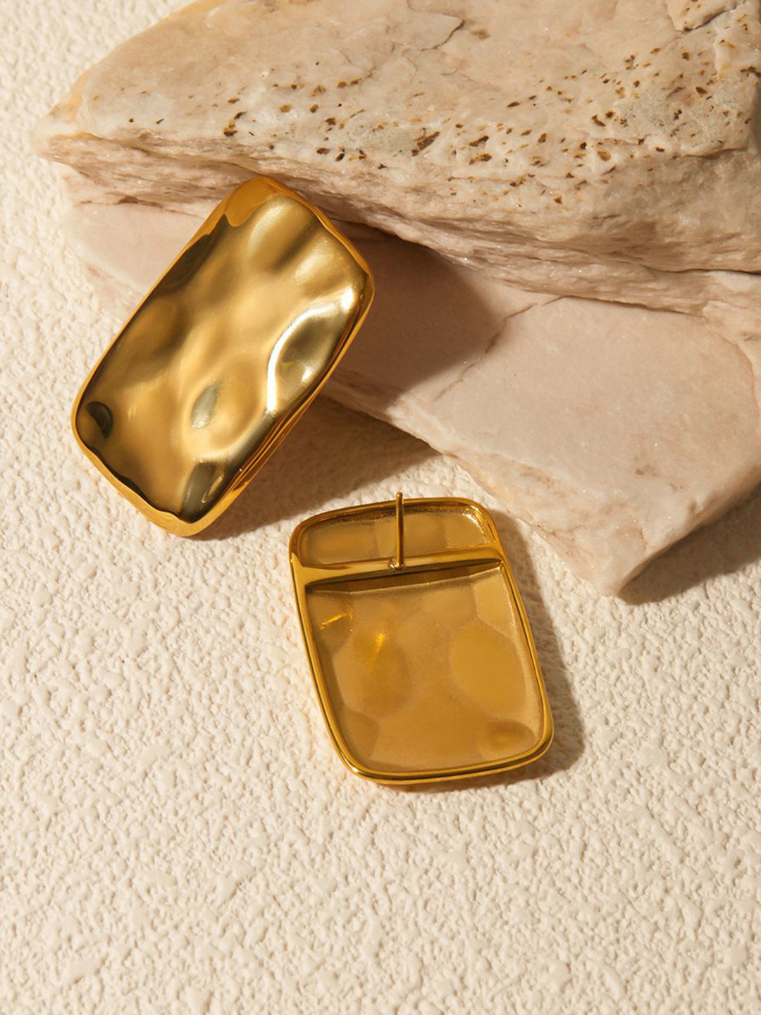 

KAORI BY SHREYA AGARWAL Stainless Steel Gold-Plated Rectangle Shaped Studs