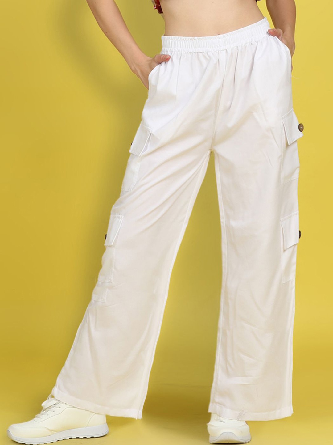

Cutiekins Girls Easy Wash Mid-Rise Cargos Trousers With Pocket Detailing, Off white