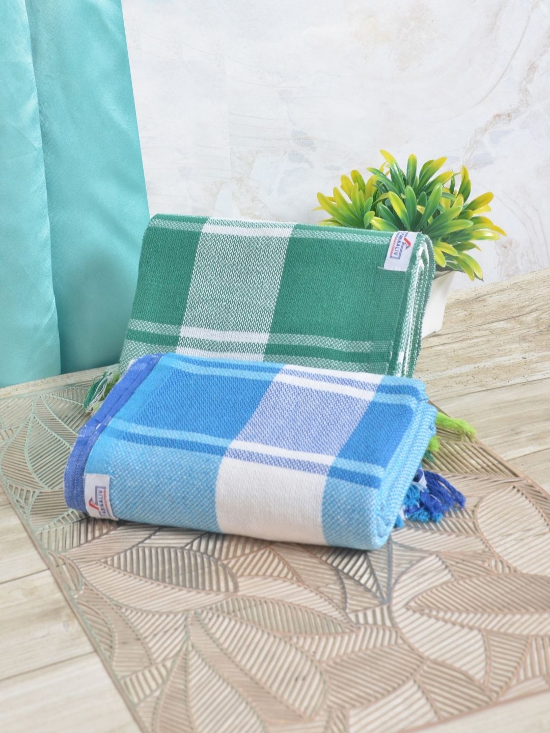 

FABINALIV White & Blue 2 Striped Cotton 225 GSM Bath Towel