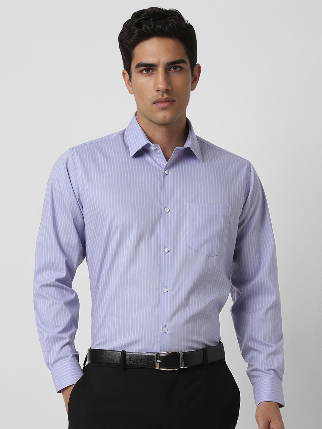 

Van Heusen Men Spread Collar Vertical Striped Cotton Formal Shirt, Blue