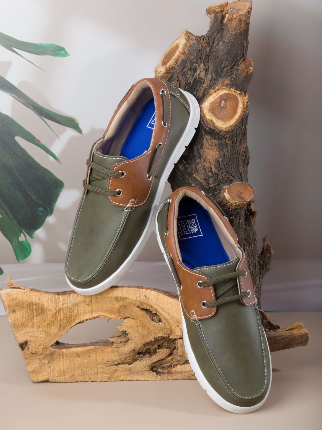 

Mast & Harbour Men Colourblocked Loafers, Olive
