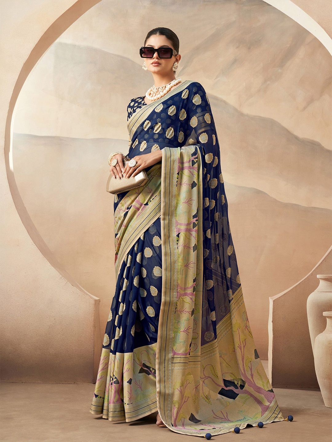 

elora Floral Printed Pure Georgette Saree, Navy blue