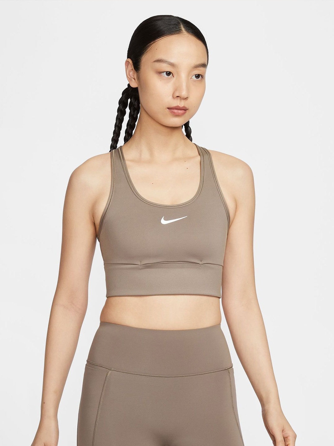 

Nike Swoosh Women Pocket Women's Medium-Support Padded Longline Sports Bra, Brown