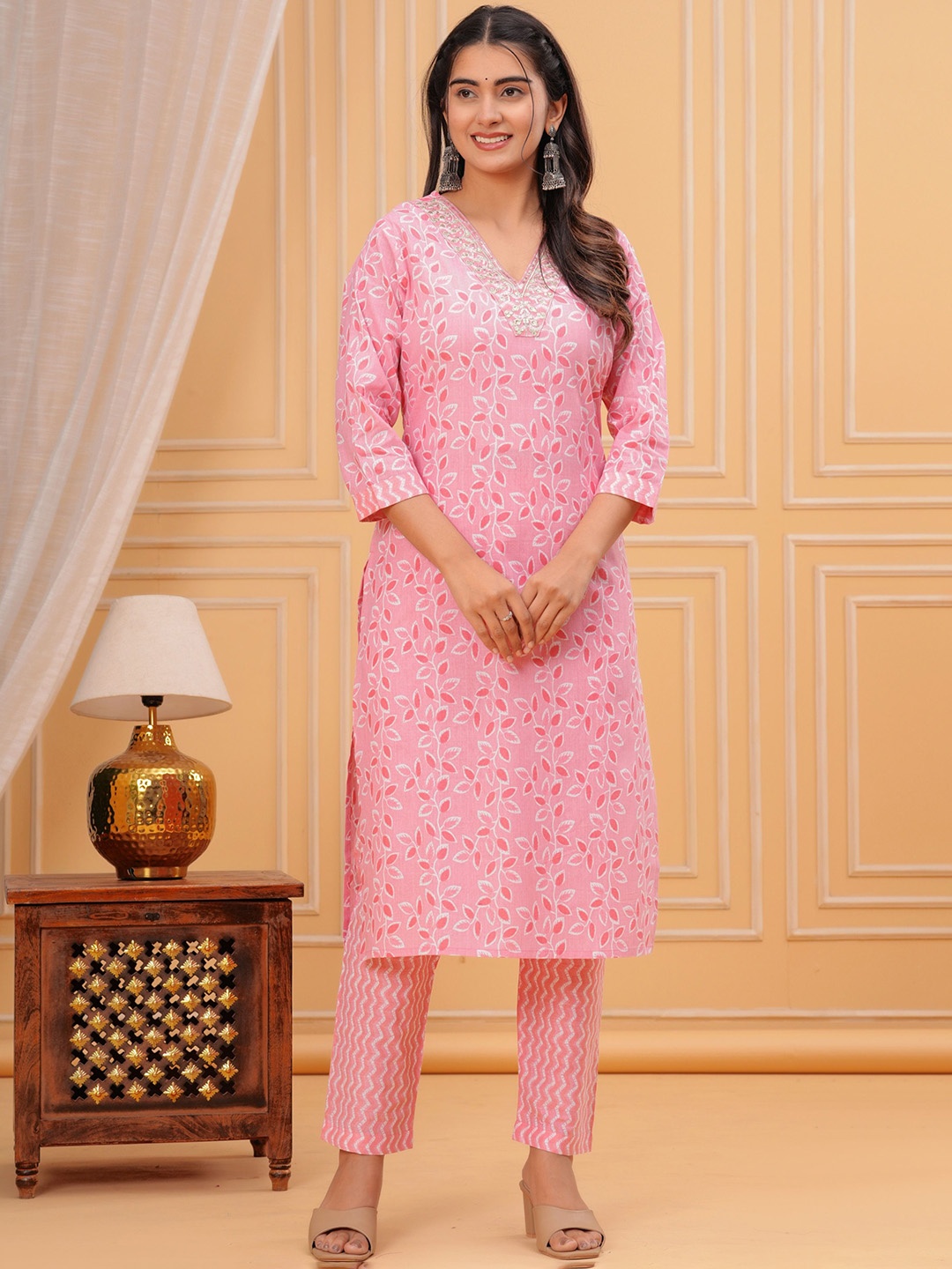 

kipek Floral Printed Straight Pure Cotton Kurta With Trouser, Pink