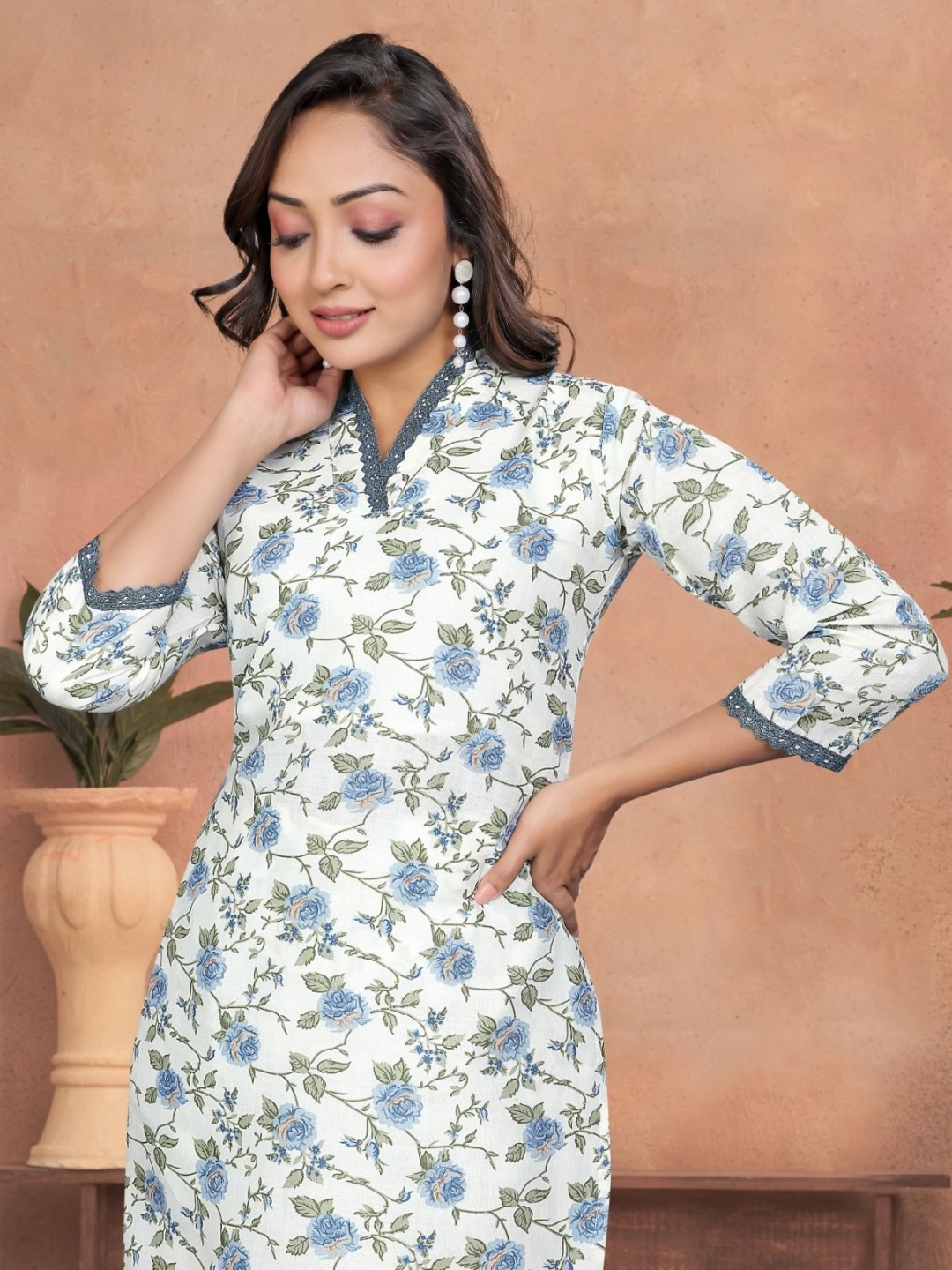 

KATECLO Floral Printed V Neck Pure Cotton Kurta With Trousers & Dupatta, Blue
