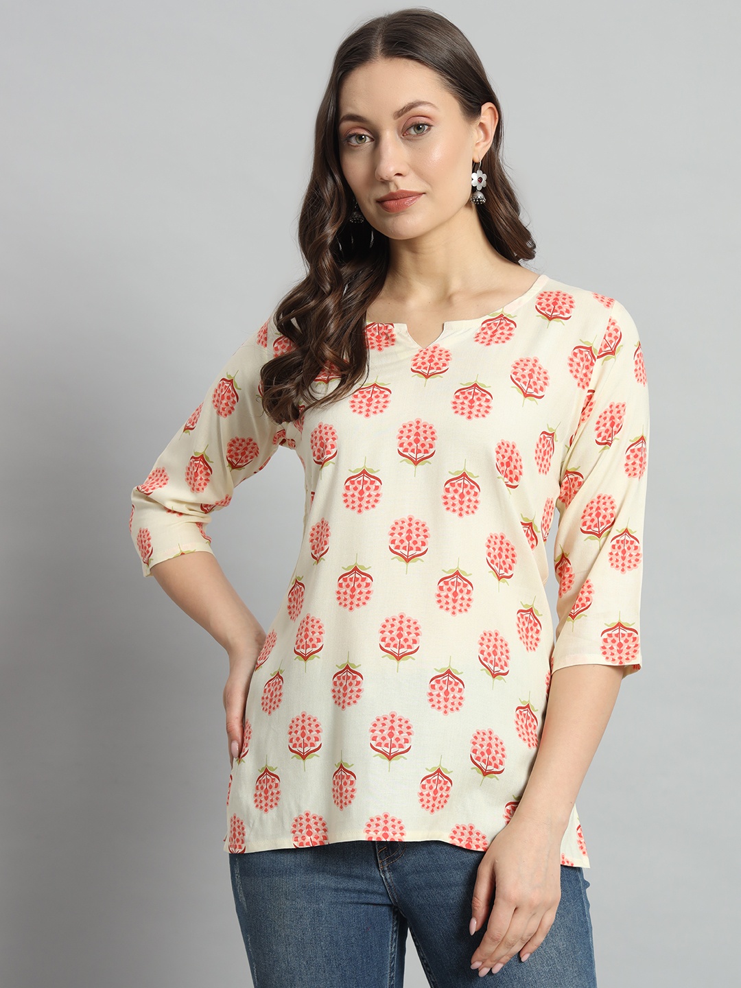 

HYTEN Women Floral Printed Kurti, Cream