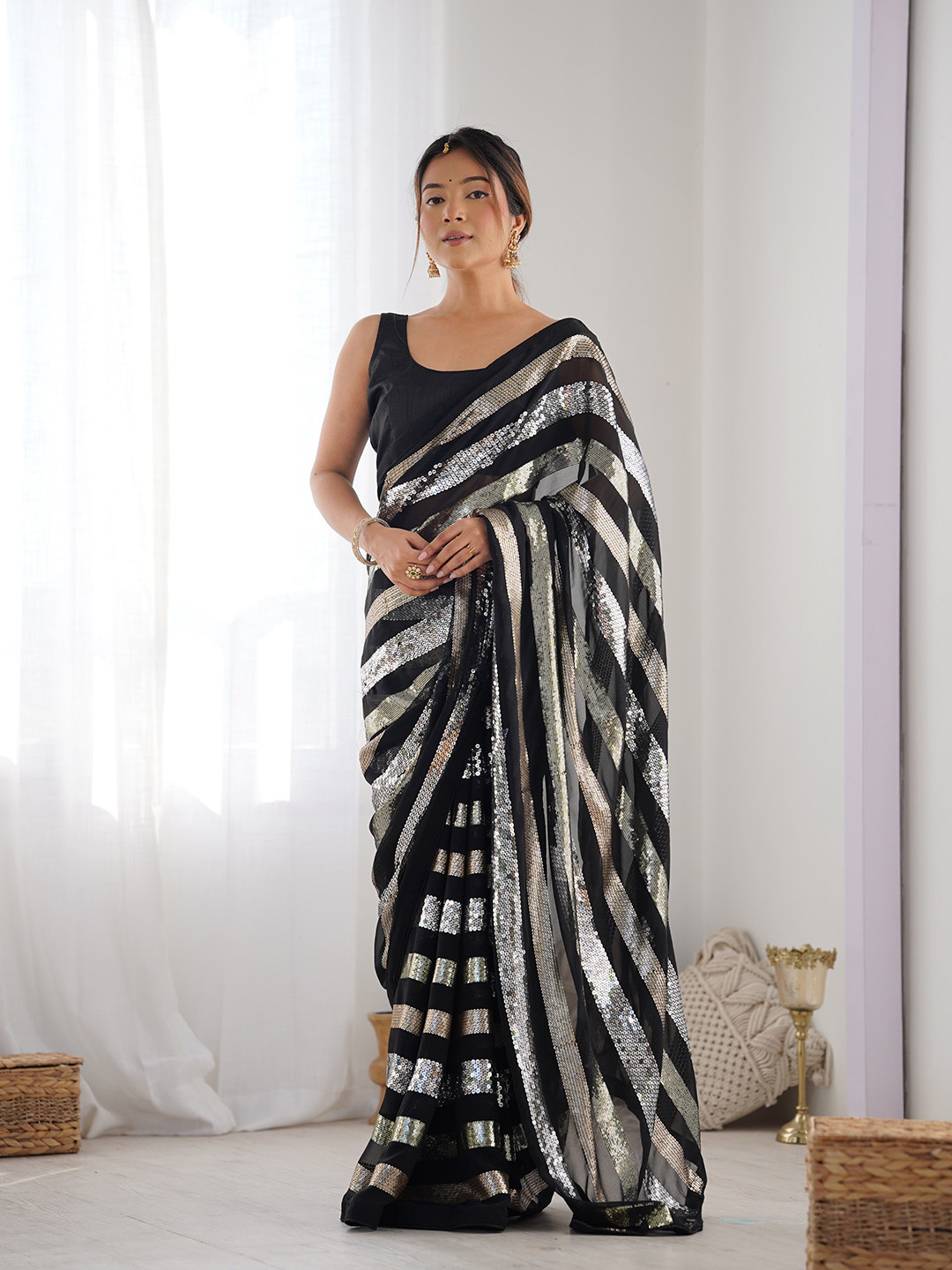 

Manu Designer Embellished Sequinned Pure Georgette Saree, Black